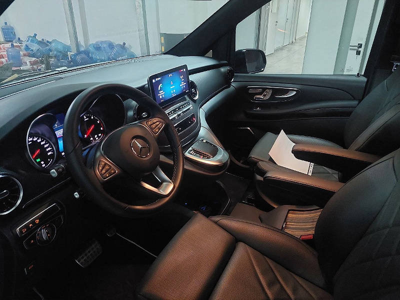 Фото лота: Mersedes Benz V Klass V300D, фото 16 из 20
