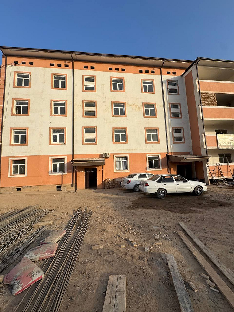 Ko`p qavatli uydagi xonadon