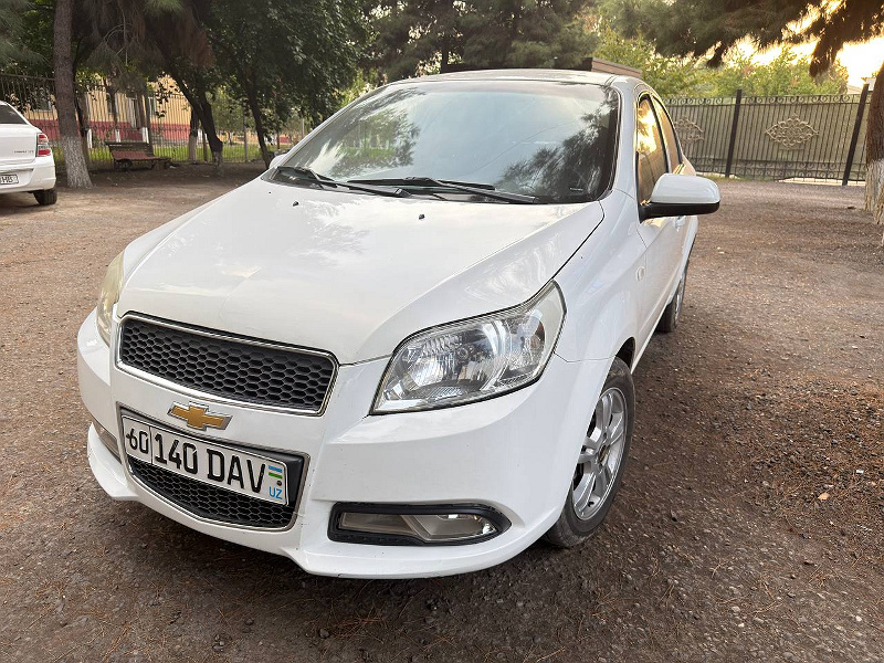 Фото лота: CHEVROLET NEXIA 3, фото 1 из 8
