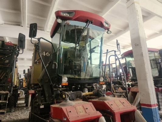 Фото лота: Traktor / Paxta terish mashinasi, фото 1 из 6