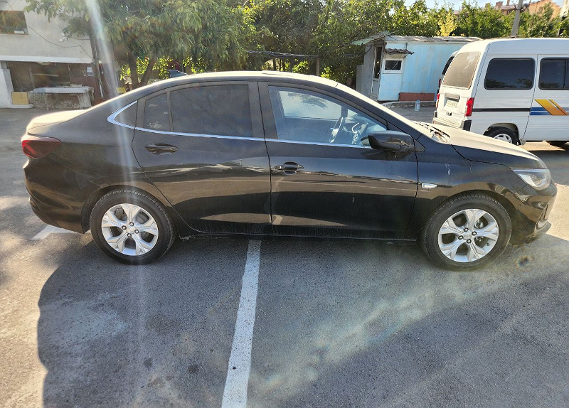 Фото лота: CHEVROLET ONIX, фото 12 из 14