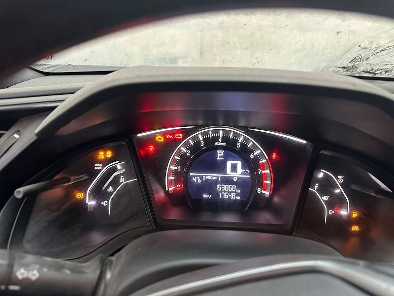 Фото лота: Honda Civic sports 1.5, фото 8 из 8