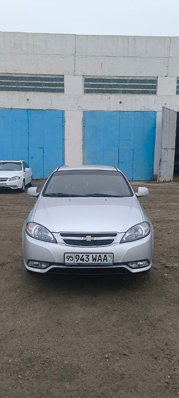 Фото лота: LACETTI SX, фото 1 из 8