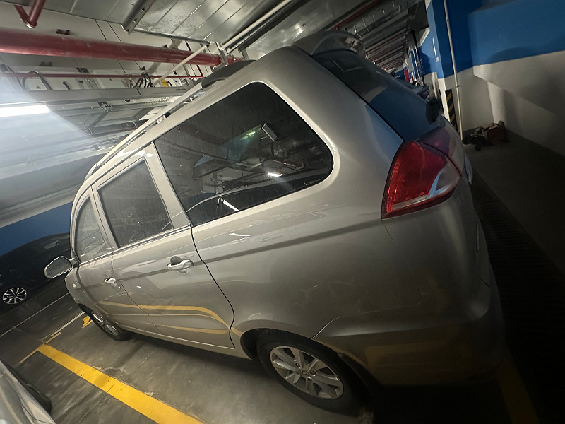 Фото лота: DONGFENG GLORY 330S, фото 5 из 9