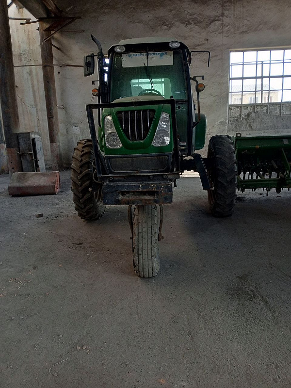 Фото лота: Traktor TTZ-100HC, фото 3 из 5