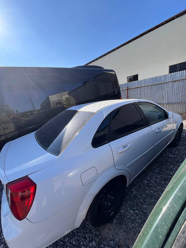 Фото лота: CHEVROLET LACETTI, фото 10 из 12