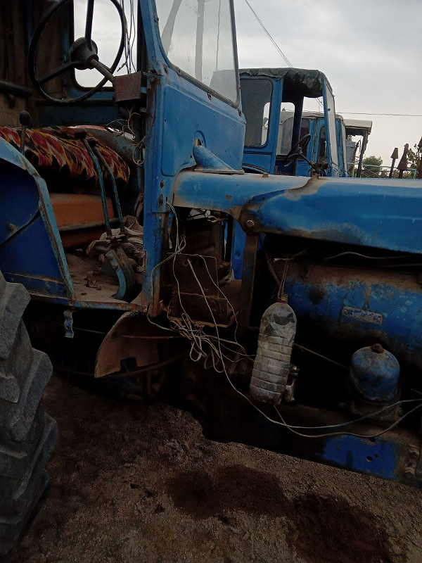 Фото лота: Traktor T-28-X4MC, фото 2 из 4