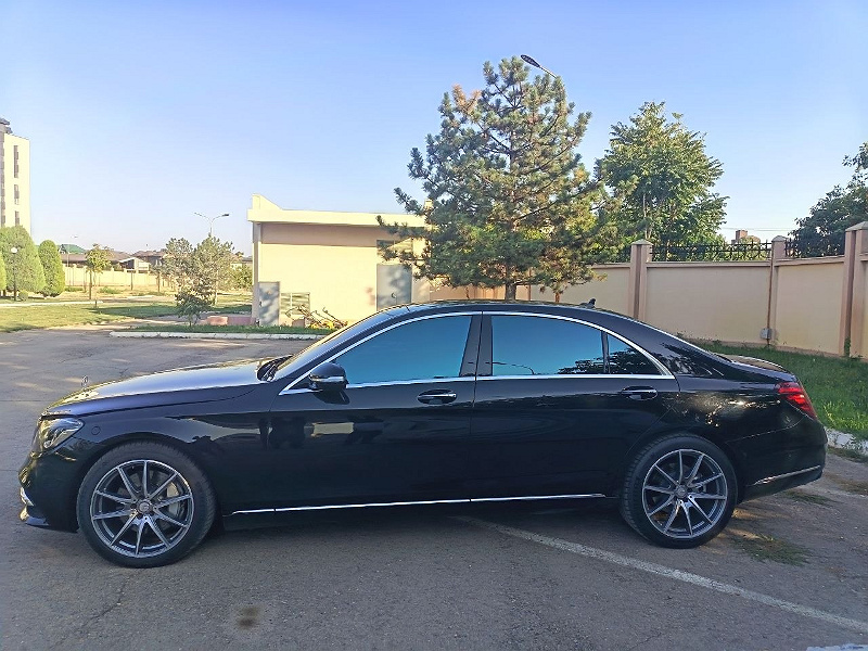 Фото лота: Mercedes-Benz TYPE S560 4 MATIC, фото 9 из 12