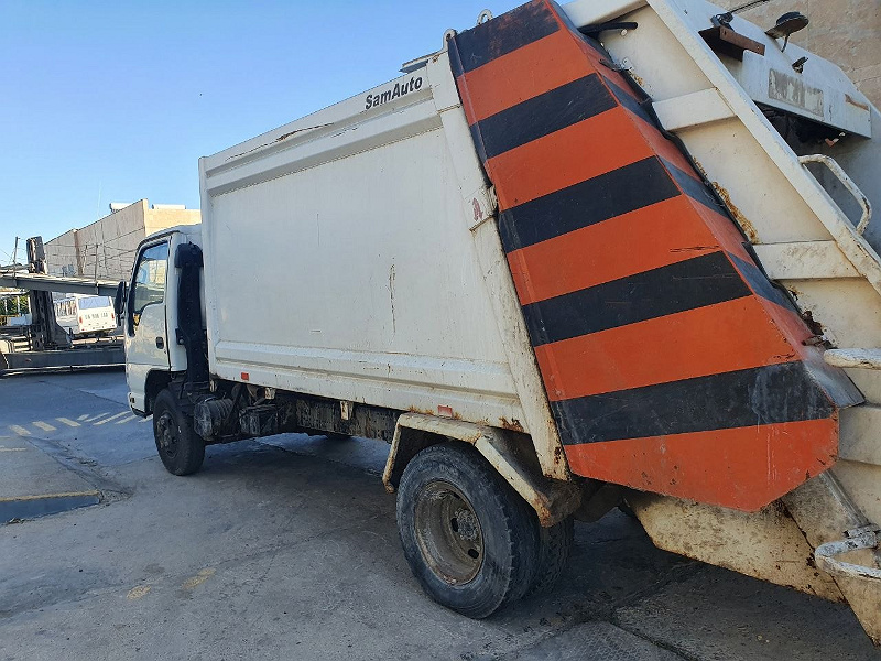 Фото лота: ISUZU NQR 71 PL, фото 3 из 6