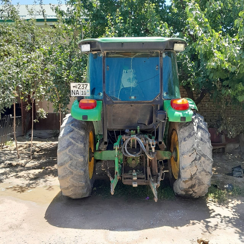 Фото лота: JOHN DEERE 5725, фото 1 из 14