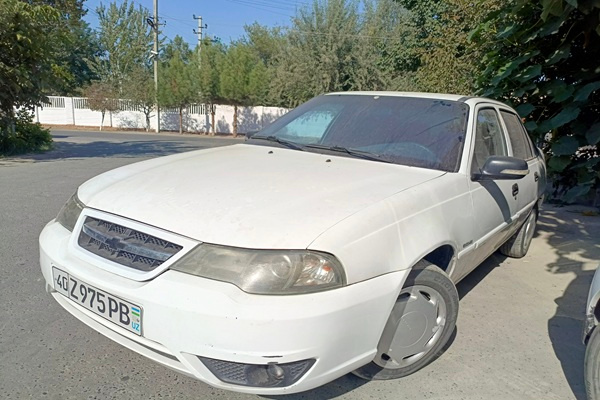 Фото лота: Nexia DOHC 2 GLE, фото 6 из 8