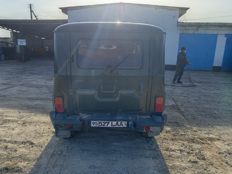 Фото лота: UAZ 315 195  95 527 LAA, фото 4 из 4