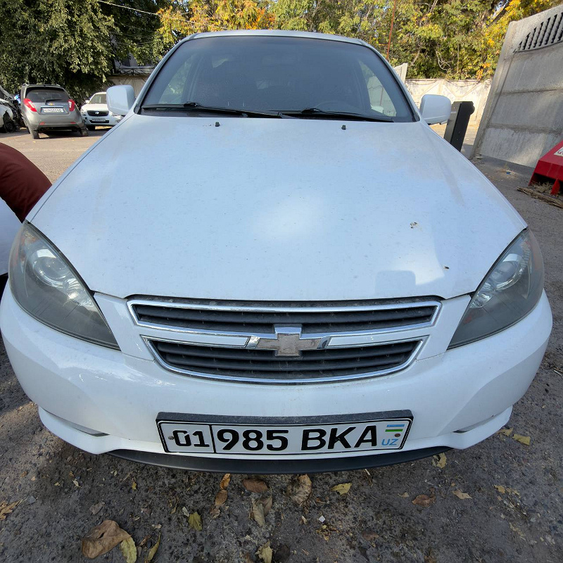 Фото лота: CHEVROLET LACETTI, фото 1 из 12