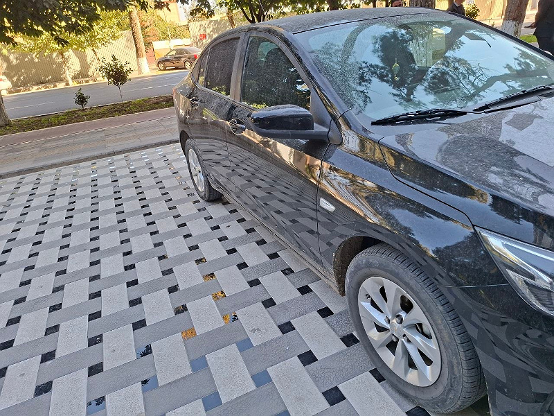 Фото лота: CHEVROLET ONIX LTZ TURBO AT, фото 5 из 7